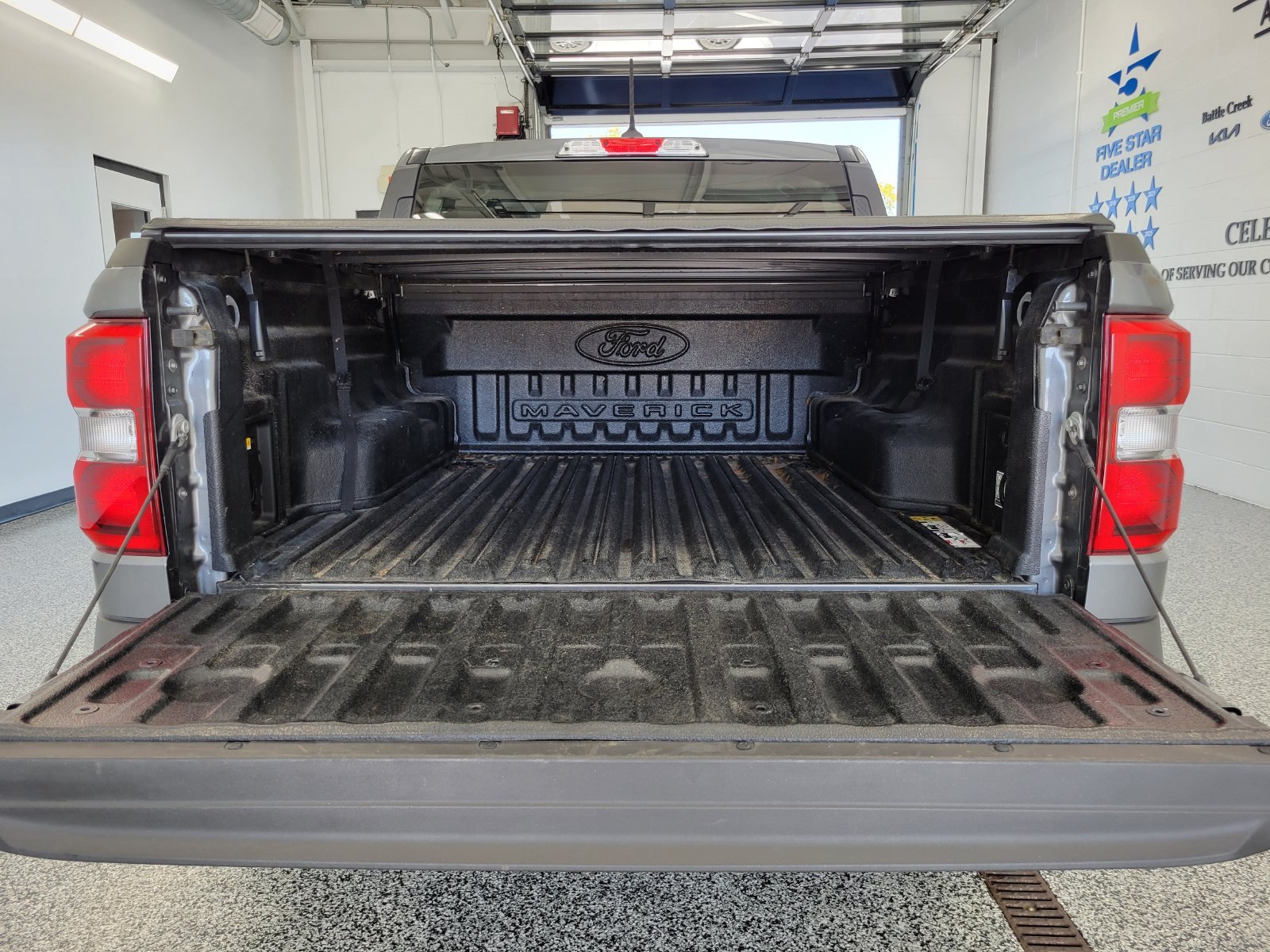 Certified Used 2024 Gray Ford XLT image 28