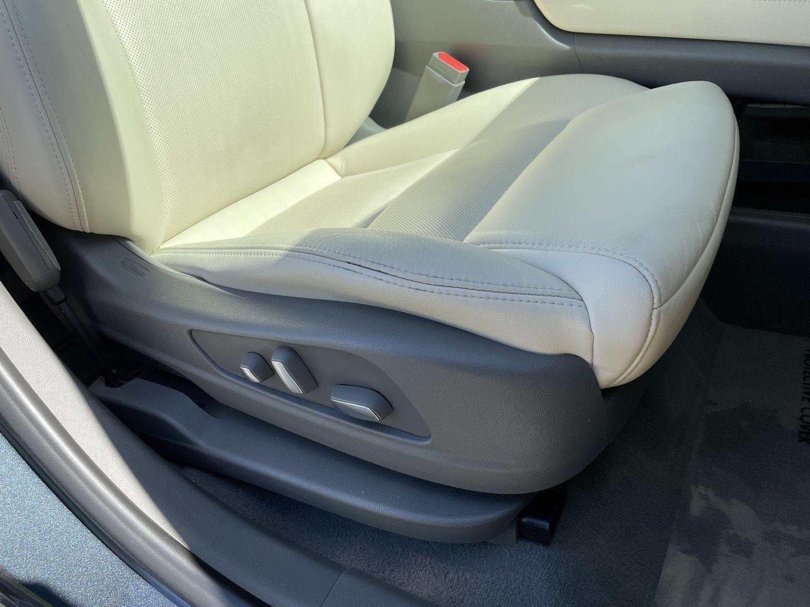 Used 2019 Shadow Metallic Cadillac Luxury FWD image 18