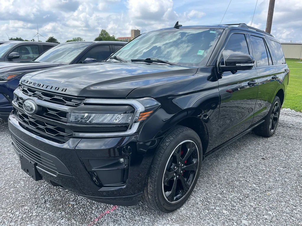 2023 Ford Expedition Limited 4X4's photo