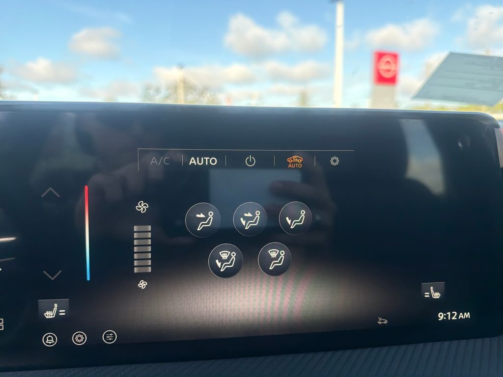 New 2026 Nissan Kicks SR 4D Sport Utility