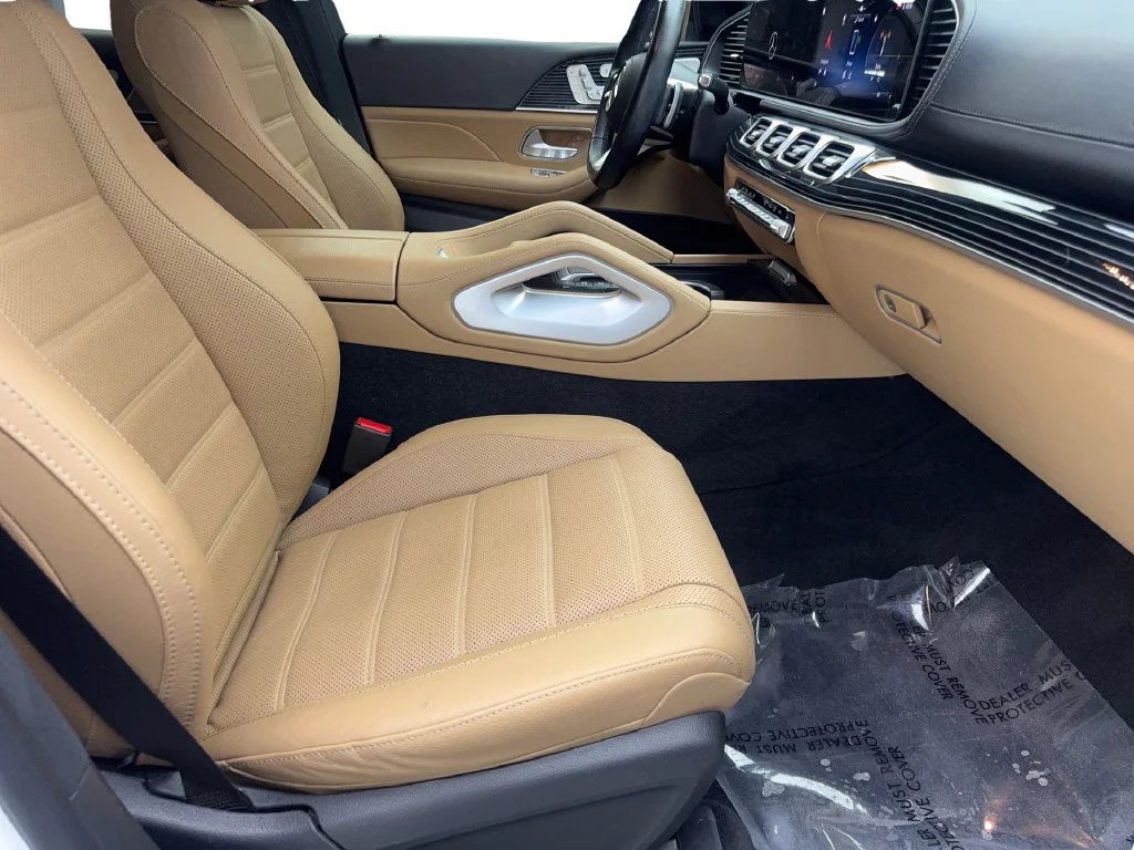 Used 2025 White Mercedes-Benz GLS 450 image 49