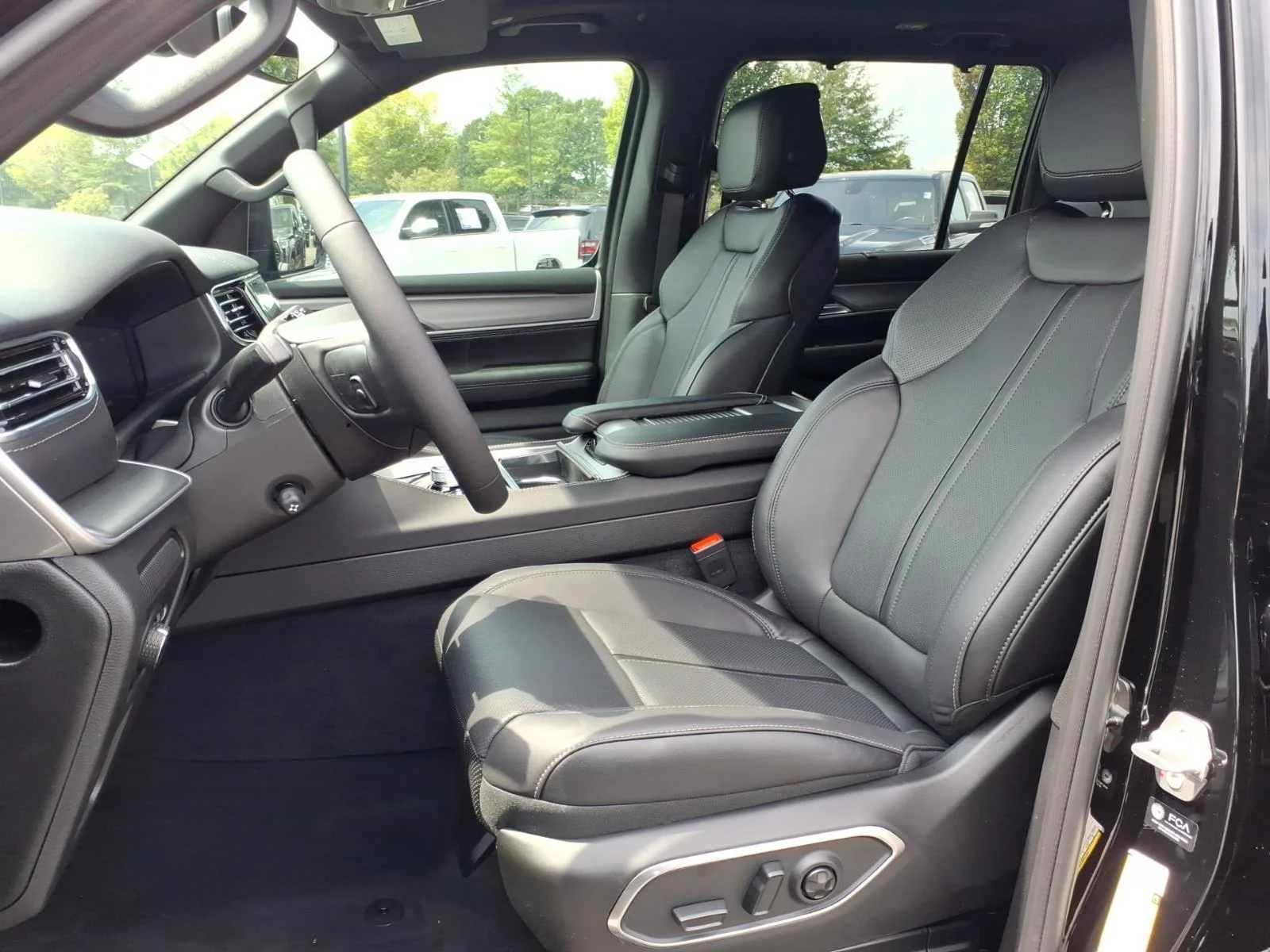 New 2026 High Gloss Black Jeep Limited Reserve image 21