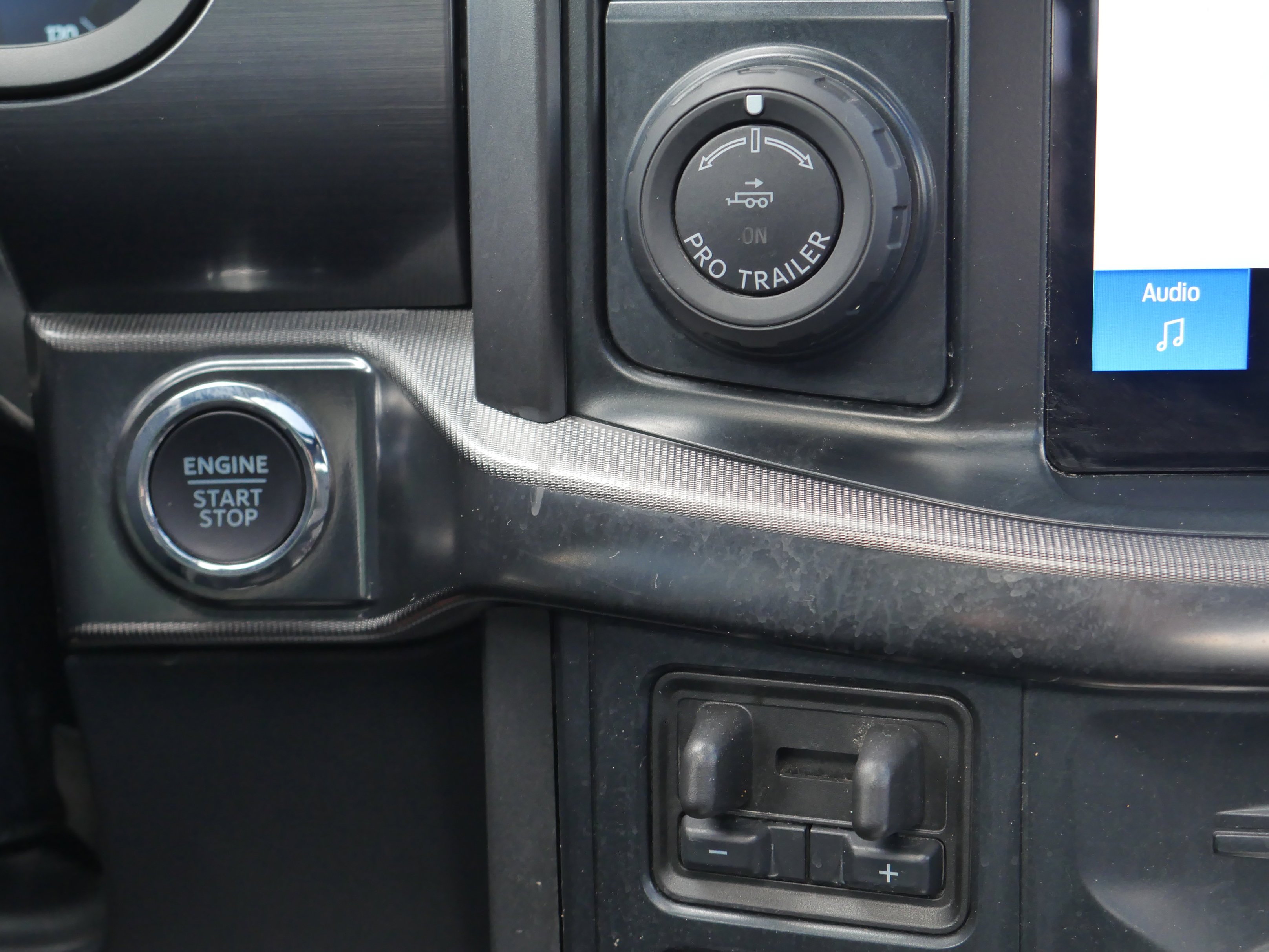 2024 Ford F-150 Lariat - Photo 9