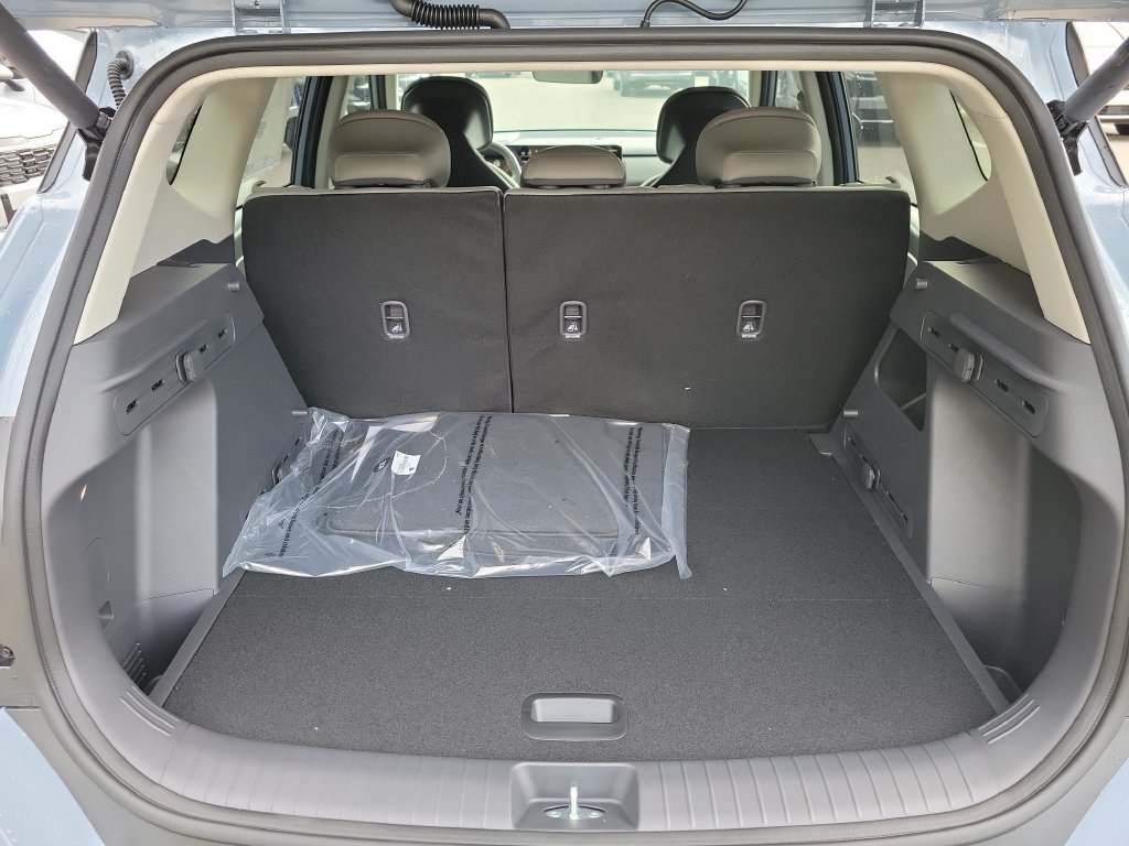 New 2027 Pale Gray Kia EX image 14