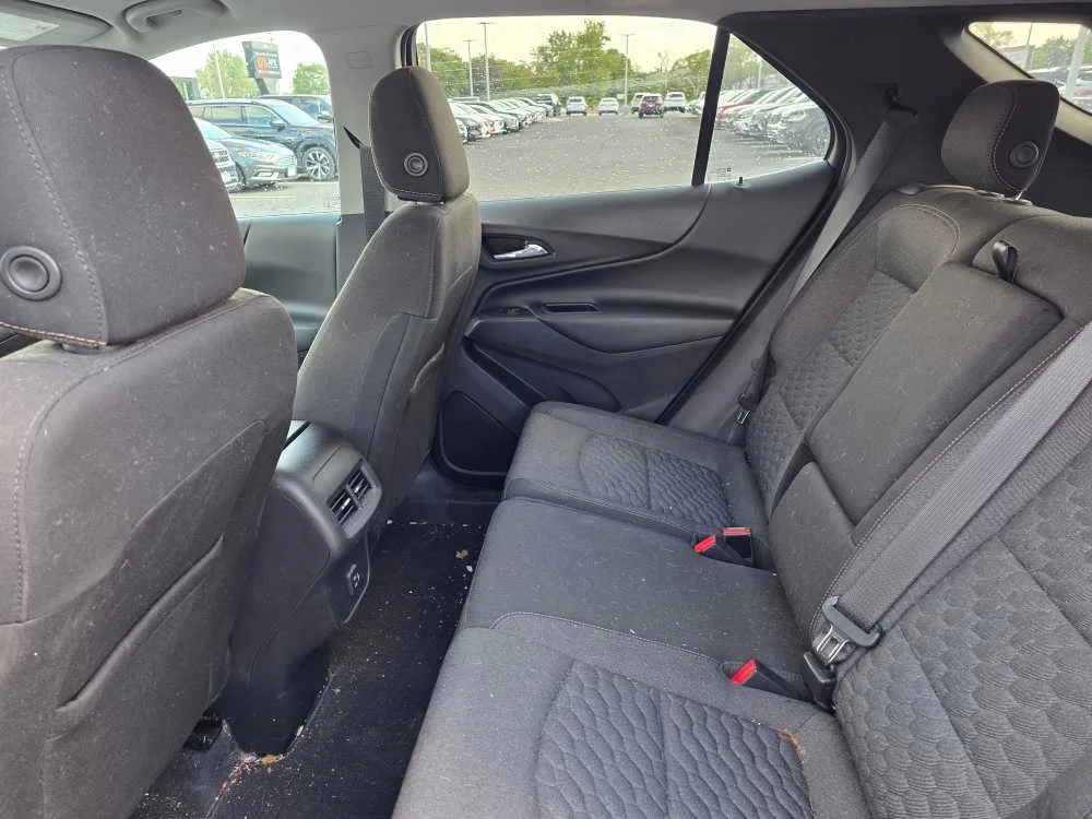 Used 2020 Summit White CHEVROLET TRUCK LT image 4