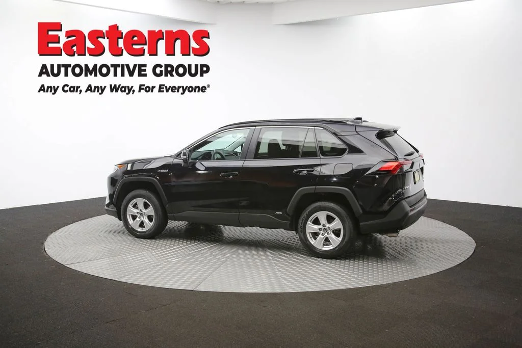 Used 2021 Black Toyota XLE image 62