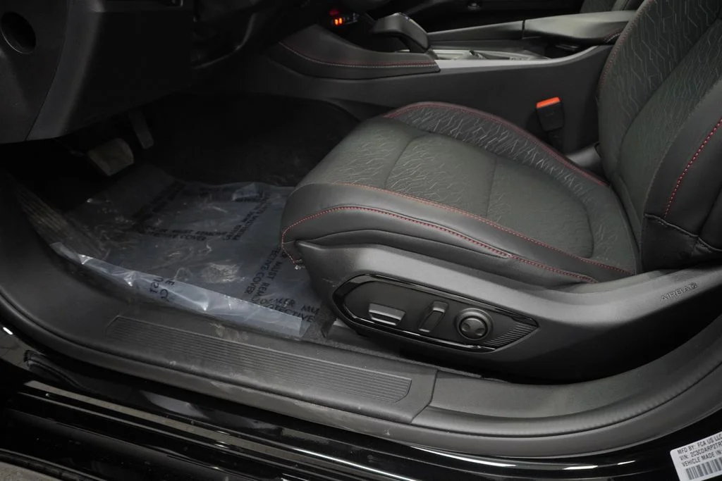 New 2026 Diamond Black Crystal Pearlcoat Dodge Scat Pack image 26