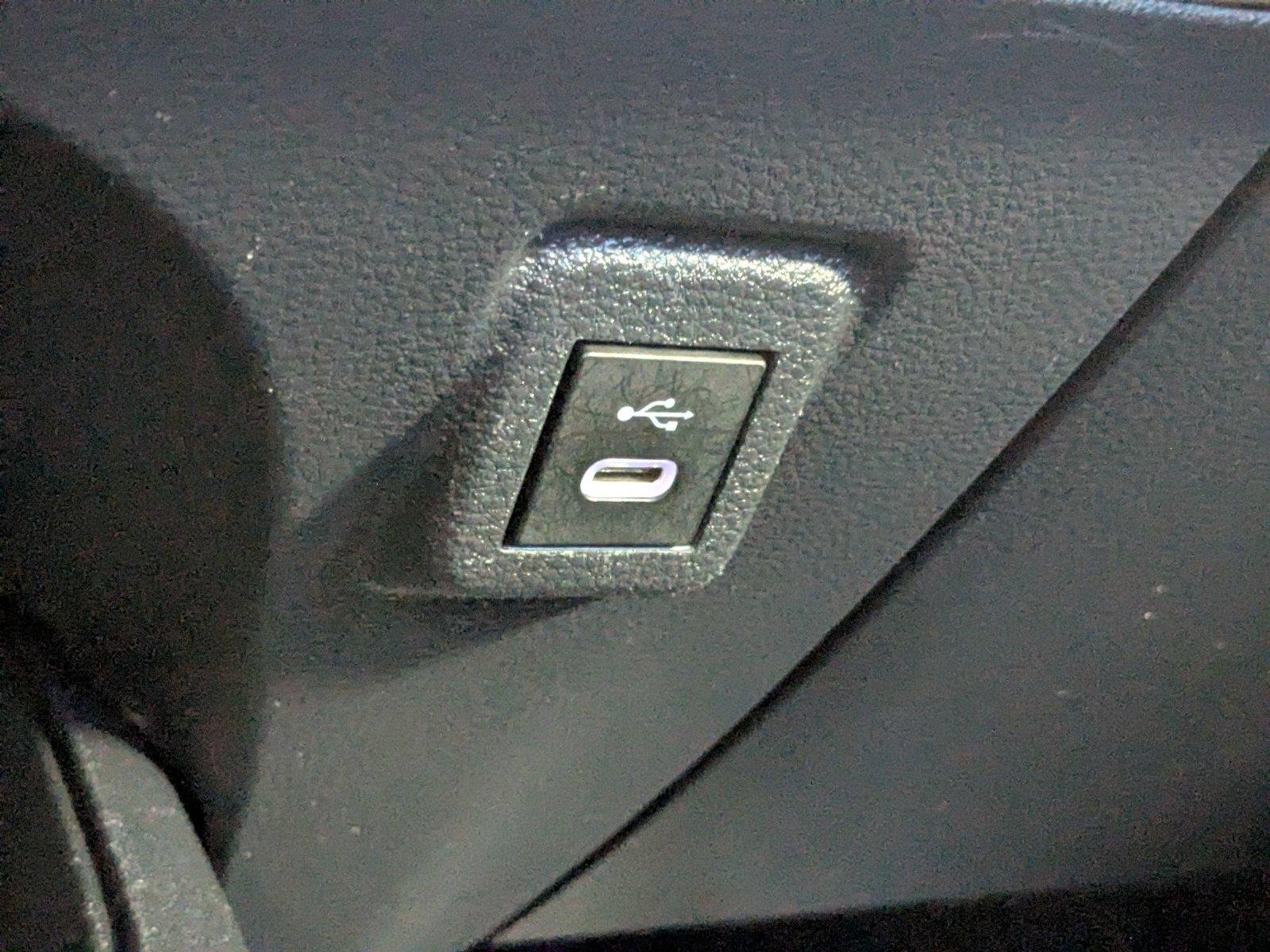 Used 2025 Ice Cap Toyota LE image 22