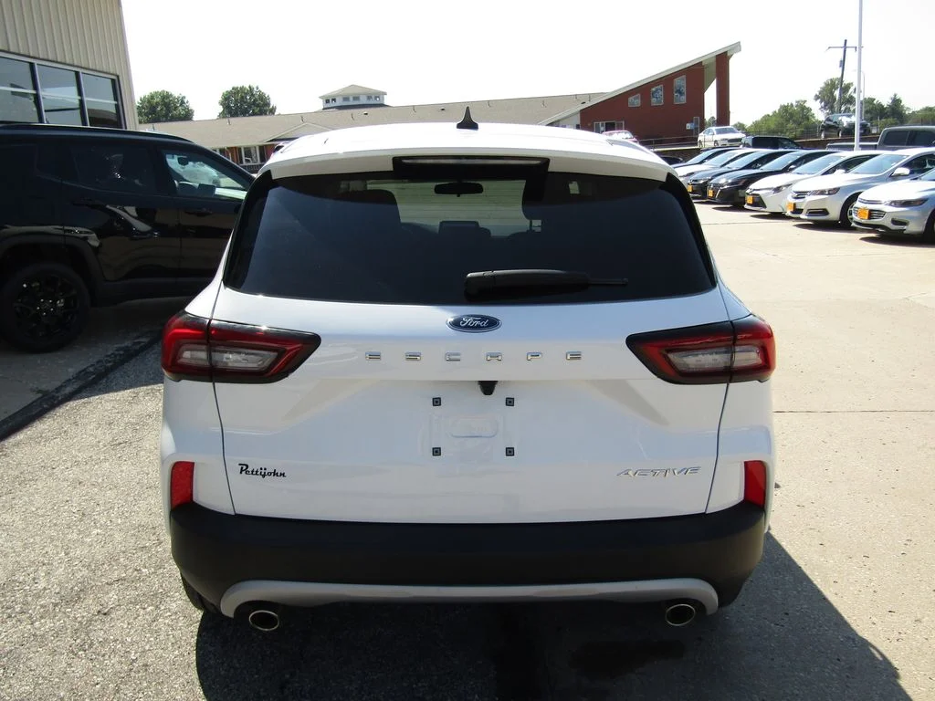 Used 2025 White Ford Active image 4