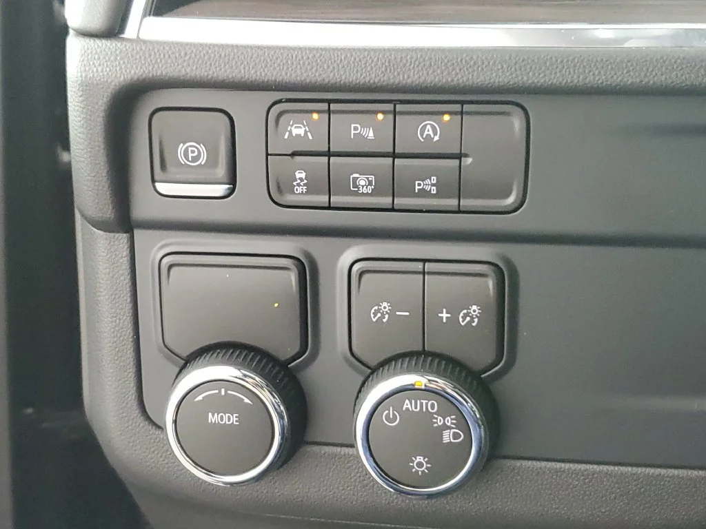 2026 Chevrolet Tahoe LS - Photo 28