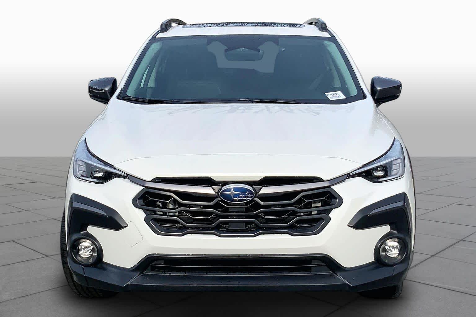 Used 2024 Crystal White Pearl Subaru Limited image 4