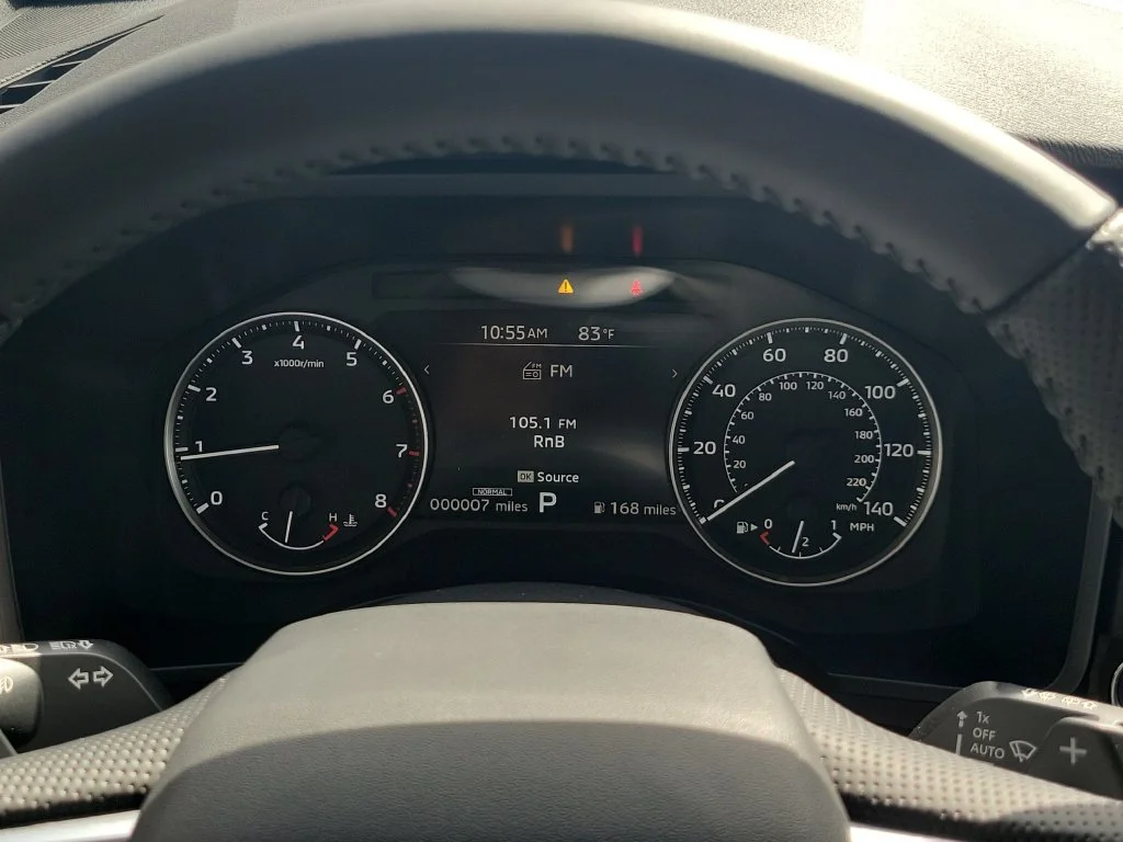 New 2026 White Mitsubishi LE 1.5T 2WD image 28