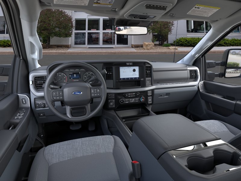 New 2026 Oxford White Ford XLT image 9