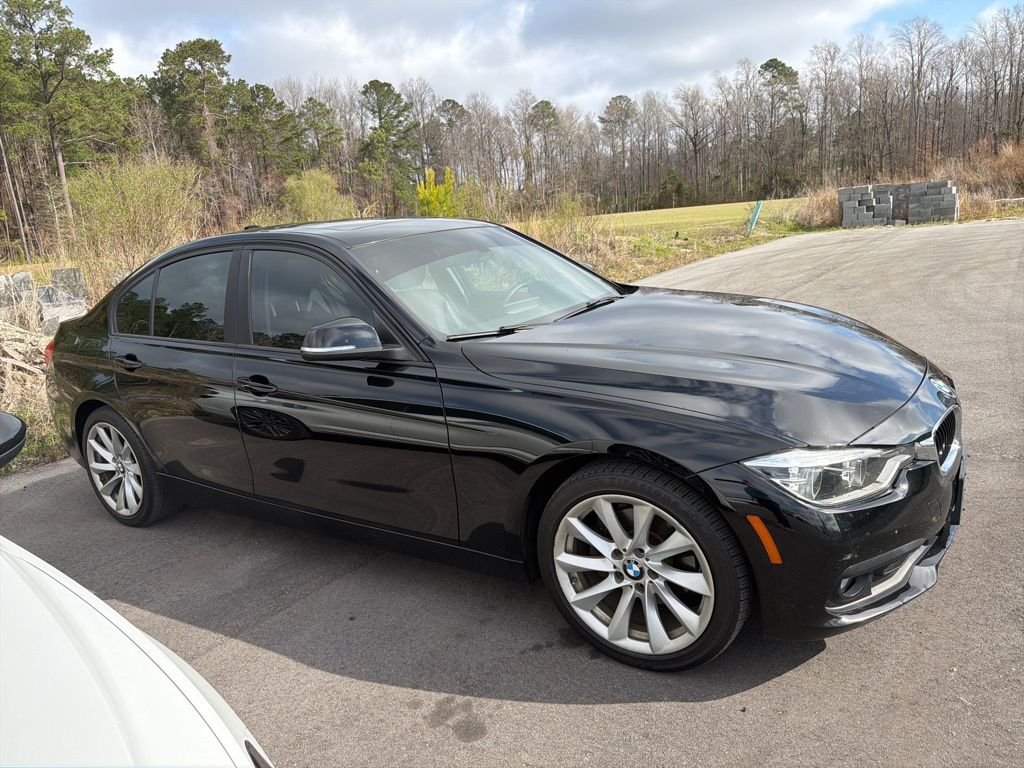 Used 2018 BMW 3 Series 320i with VIN WBA8A9C58JAD26930 for sale in New Bern, NC