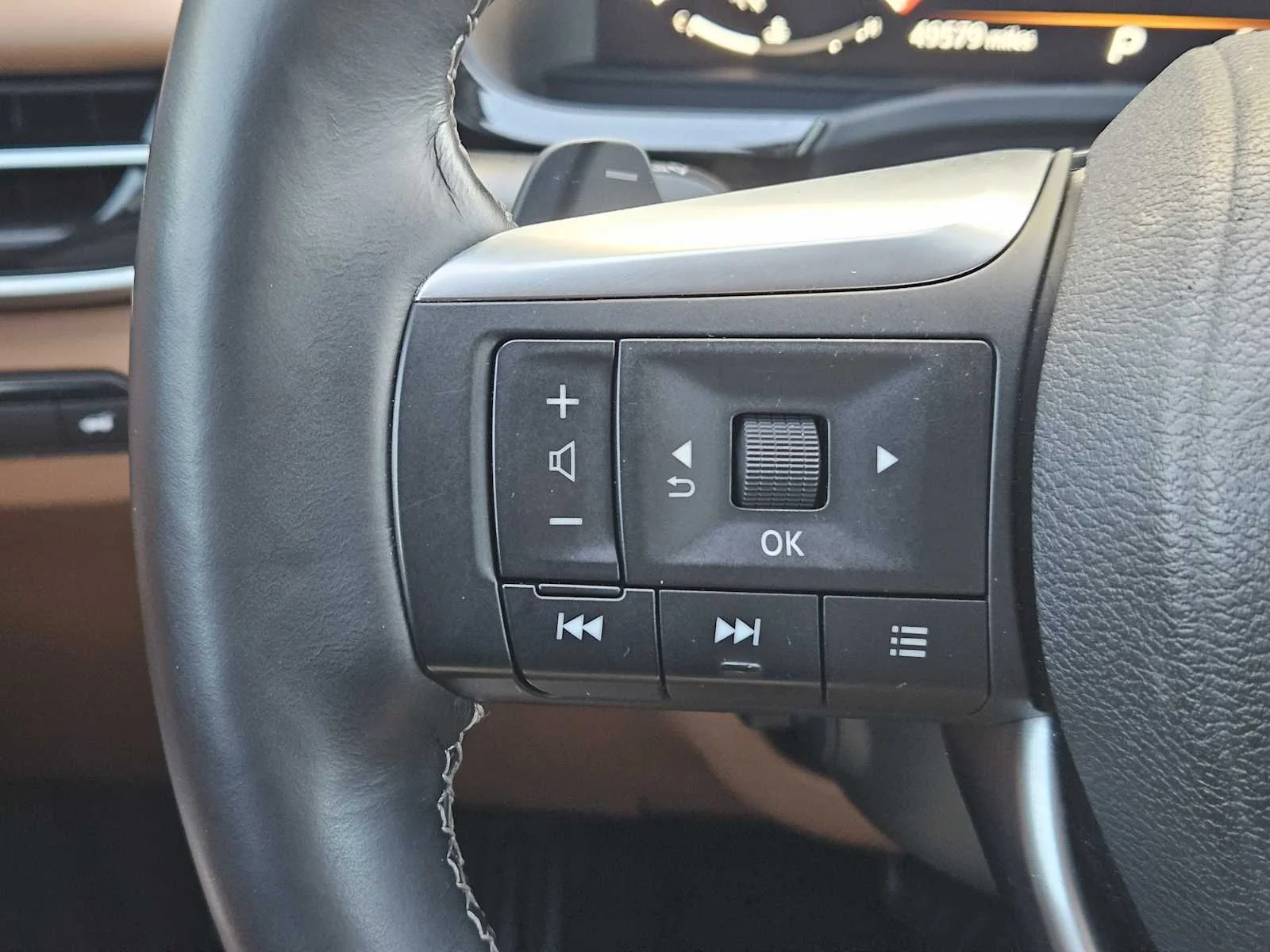 Certified Used 2023 Mineral Black INFINITI SENSORY image 22
