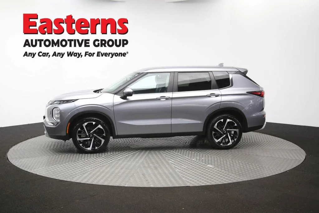 Used 2024 Gray Mitsubishi SE image 60