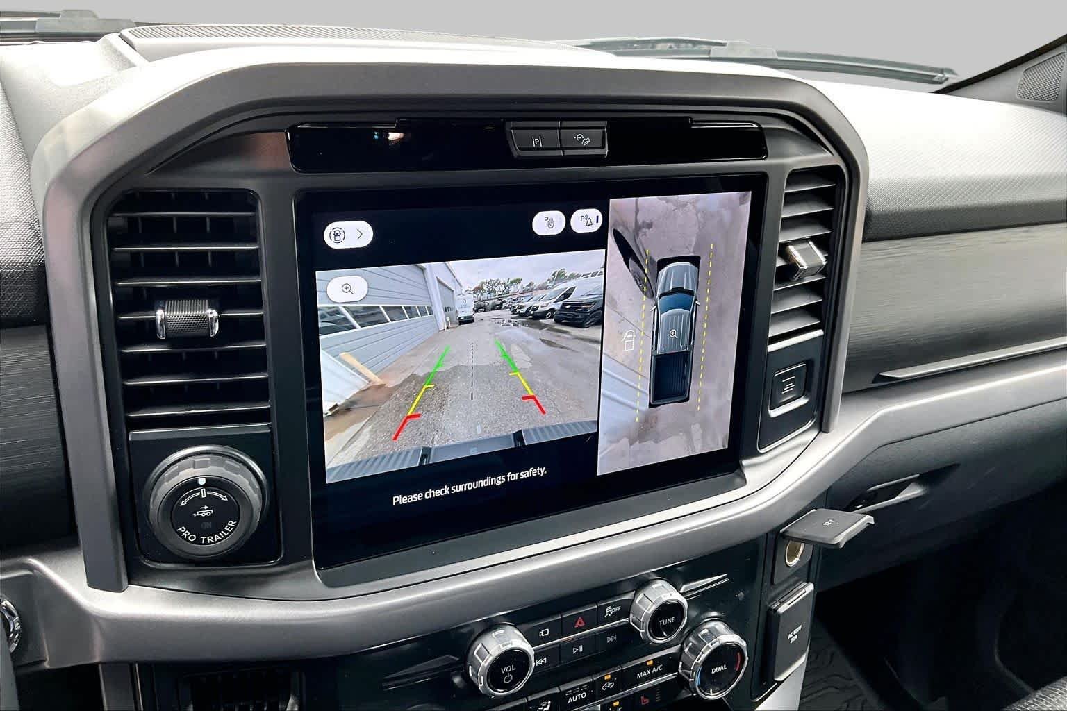 Used 2025 Agate Black Metallic Ford XLT image 29