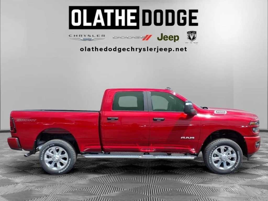 New 2026 Molten Red Pearl-Coat Exterior Paint RAM Big Horn image 26
