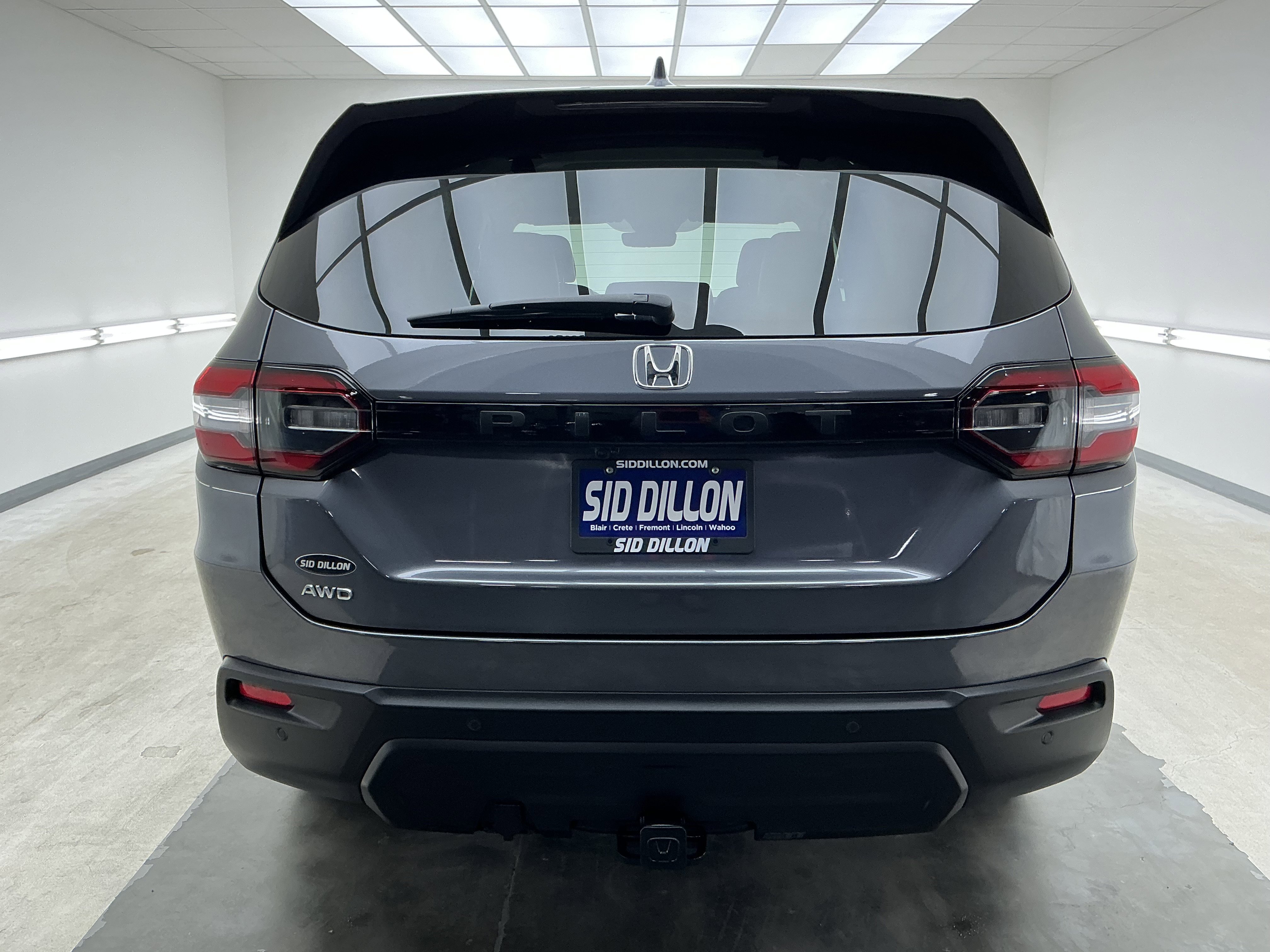 Used 2025 Black Honda EX-L image 5