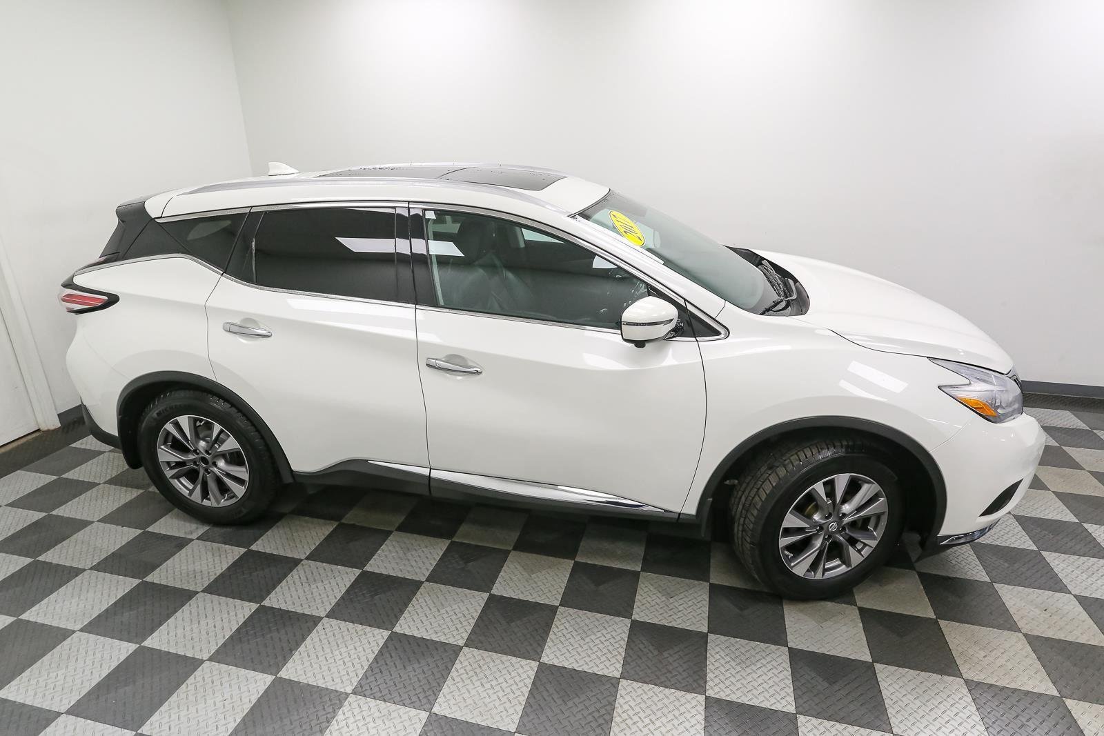 Used 2017 Pearl White Nissan SL image 5