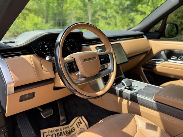 Used 2024 Carpathian Gray Premium Metallic Land Rover Autobiography image 9