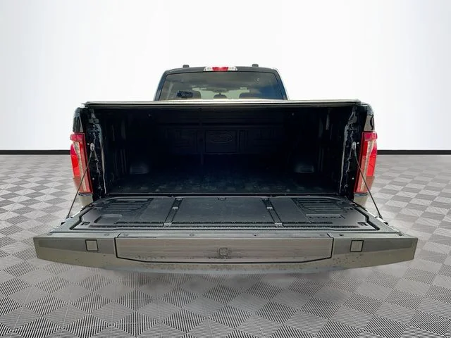 Used 2025 Blue Ford XLT image 24