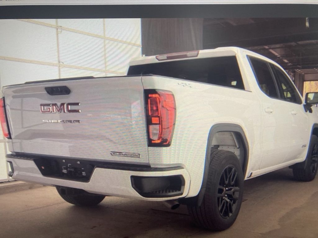 Used 2024 White GMC Elevation image 2