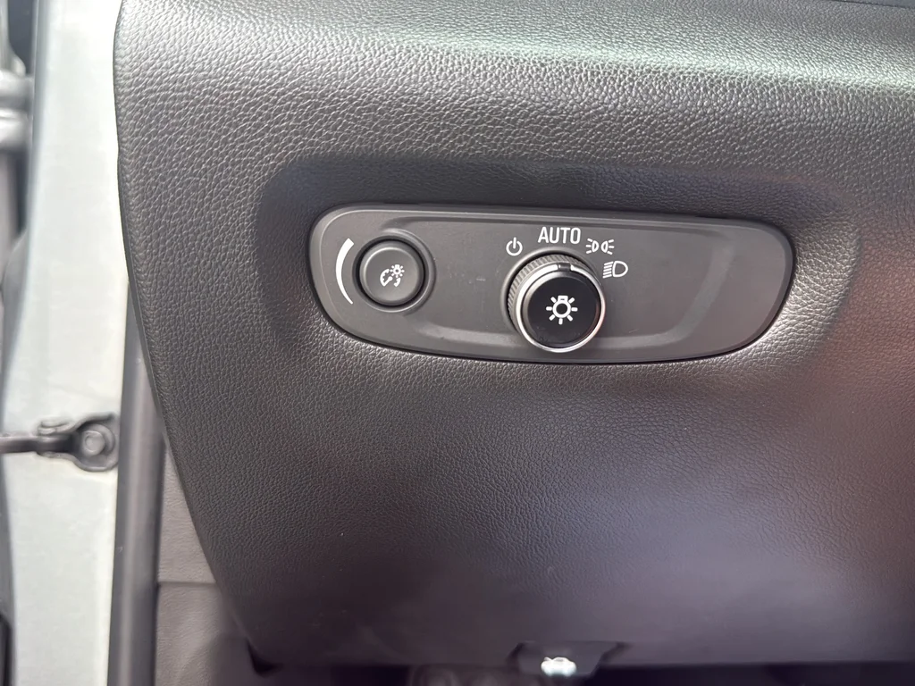 Used 2023 Gray Chevrolet LT Leather image 18