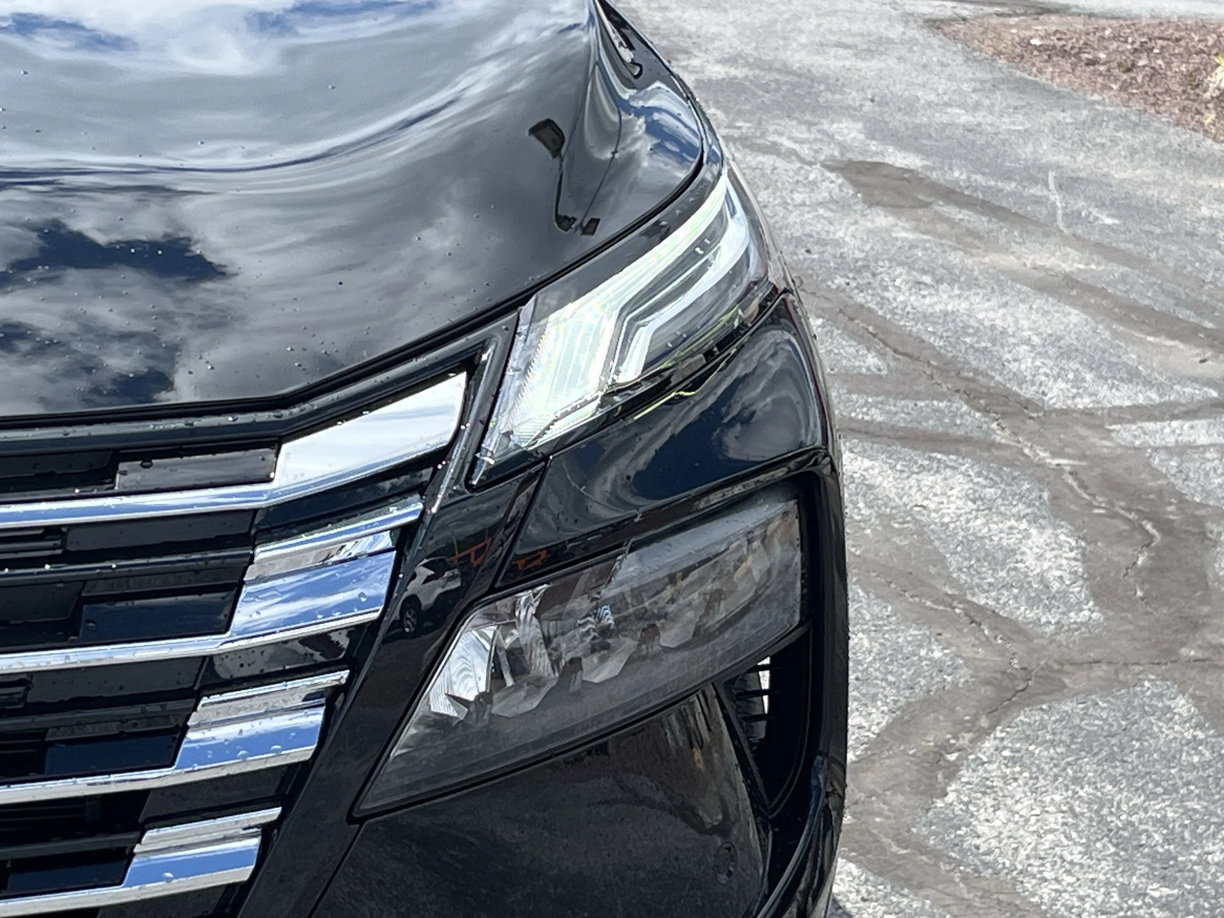 New 2026 Super Black Nissan Platinum image 13