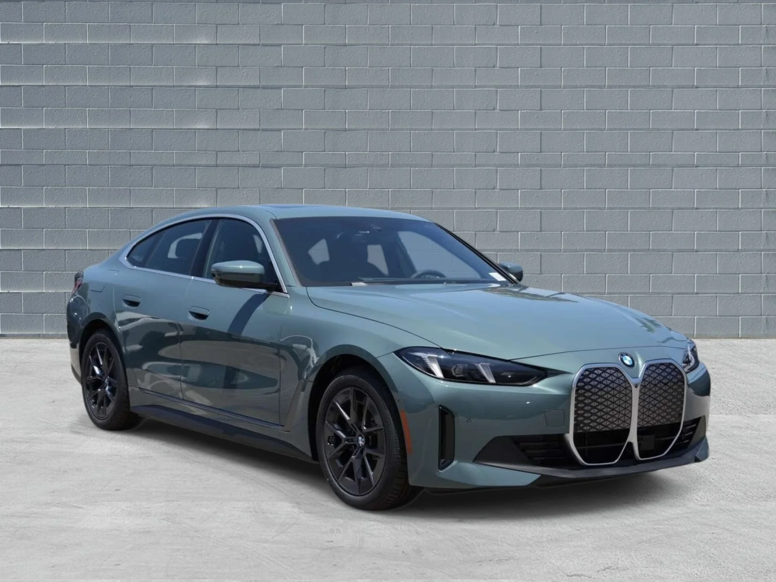 2026 BMW i4 40