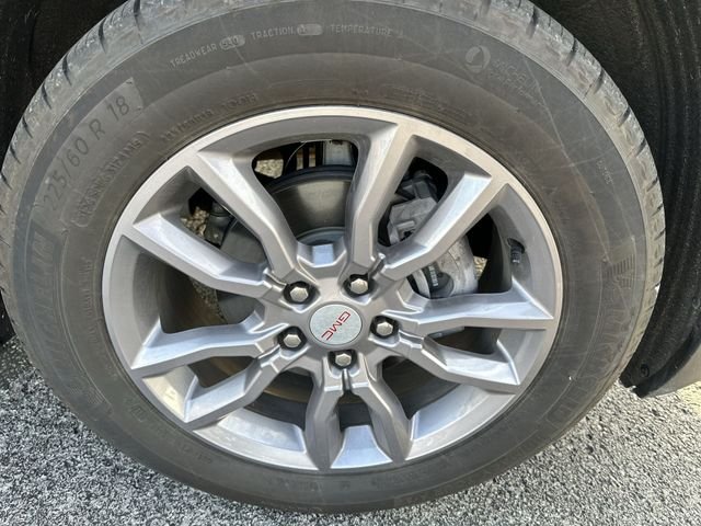 Used 2024 Blue GMC SLT image 20