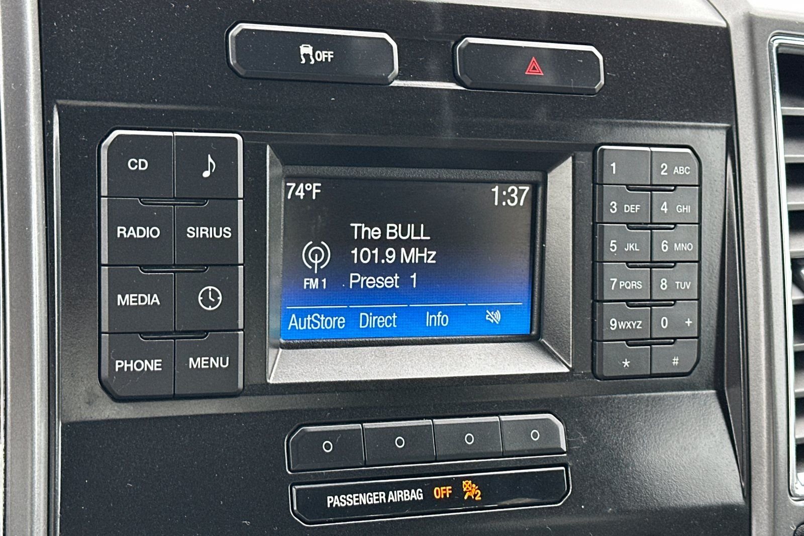 Used 2015  Ford XLT image 17