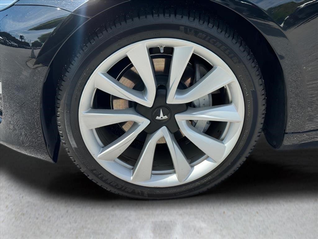 Used 2018 Solid Black Tesla Long Range Battery image 9