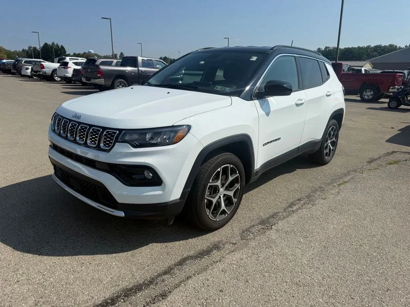 Used 2024 White Jeep Limited image 2