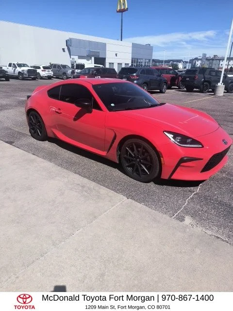 Used 2023  Toyota Premium image 6
