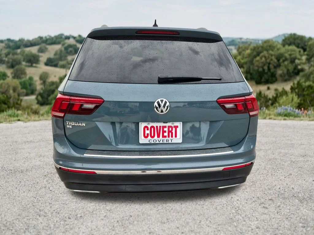 Used 2021  Volkswagen 2.0T SE image 9