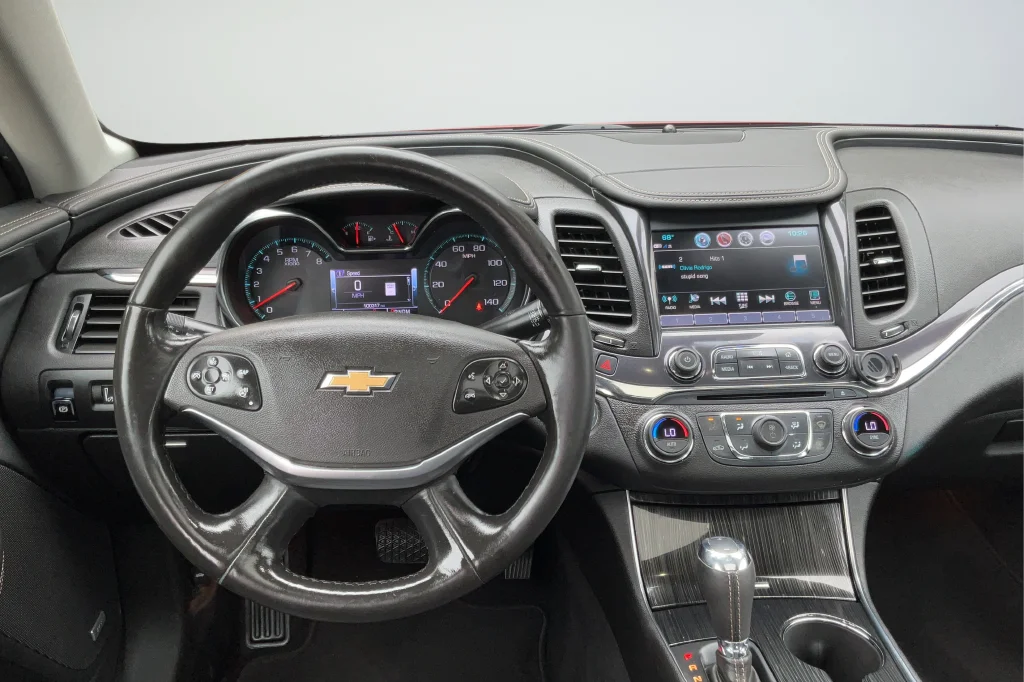 Used 2018 Red Chevrolet Premier image 12