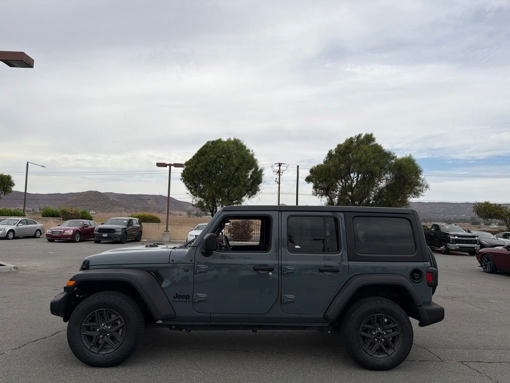 Used 2024 Gray Jeep Sport S image 8