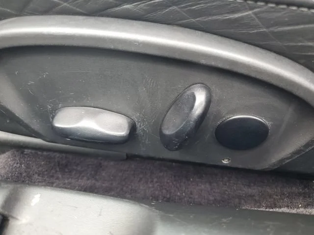 Used 2004 Black Porsche Carrera image 11