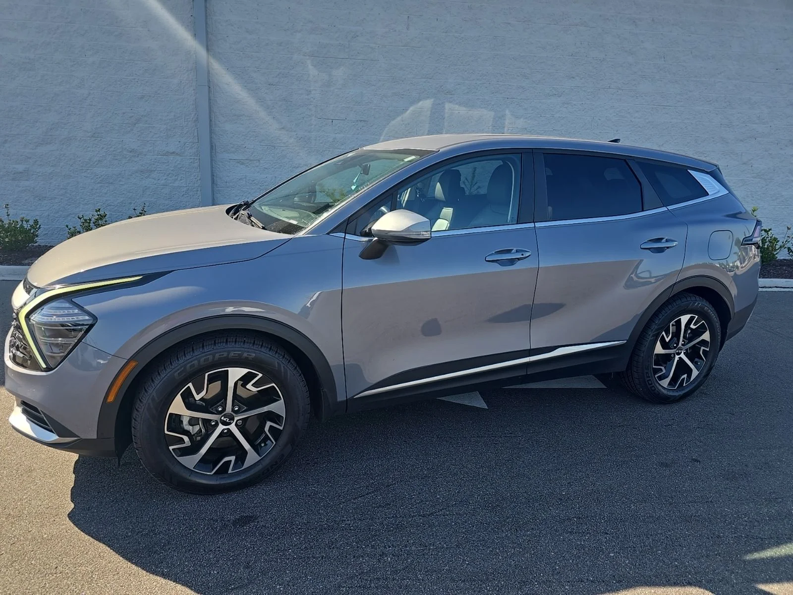 2024 Kia Sportage 2.5 EX AT's photo