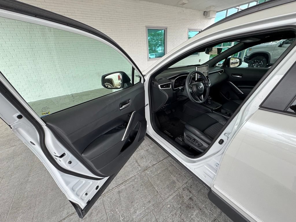 Used 2026  Toyota Hybrid XSE image 10