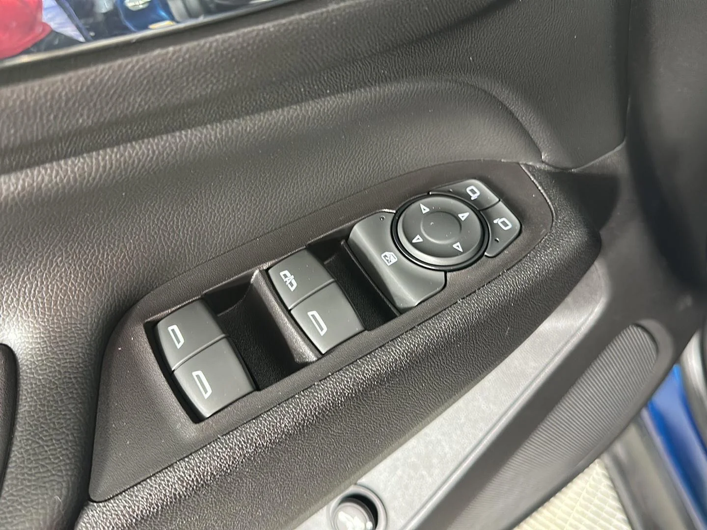 Used 2020 Pacific Blue Metallic Chevrolet LT image 17