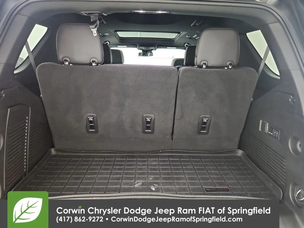 Used 2023 Gray Chevrolet Premier image 32