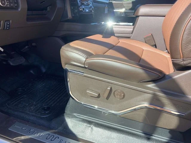 New 2026 Star White Metallic Tri-Coat Ford  image 11