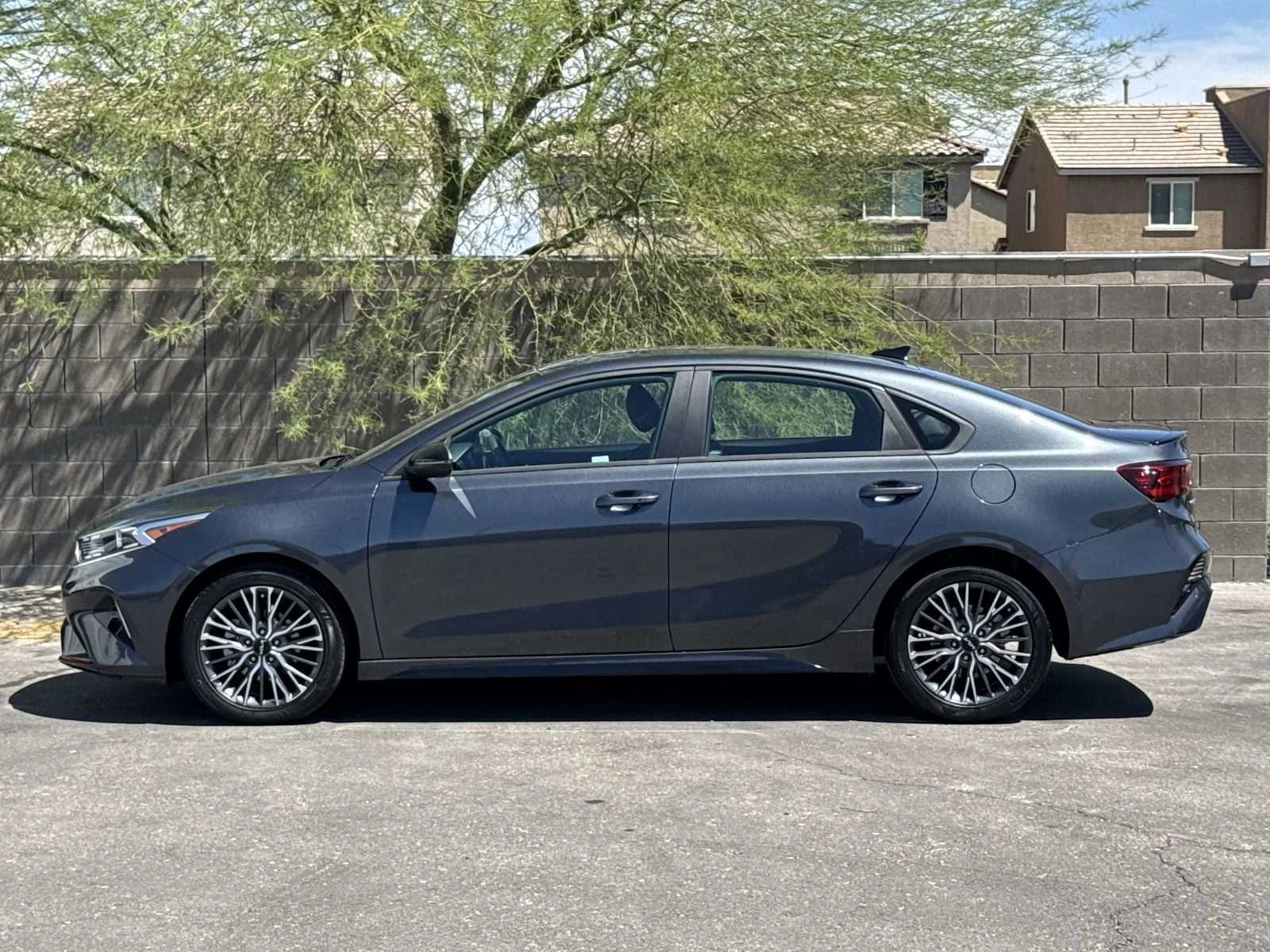 Used 2023 Gravity Gray Kia GT-Line image 5