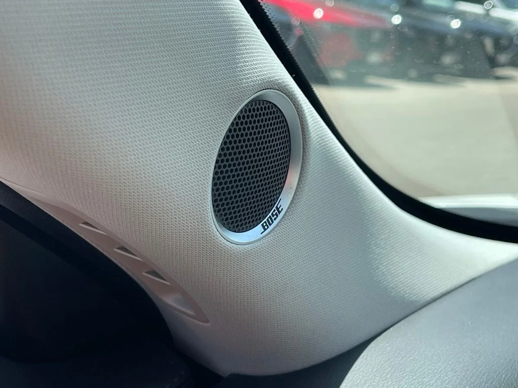 Used 2019 Snowflake White Pearl Mica Mazda Grand Touring image 11