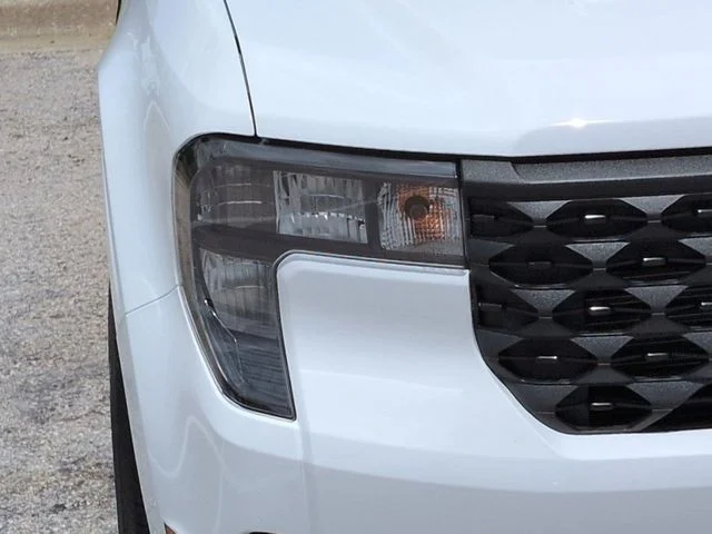 New 2026 Oxford White Ford XLT image 10