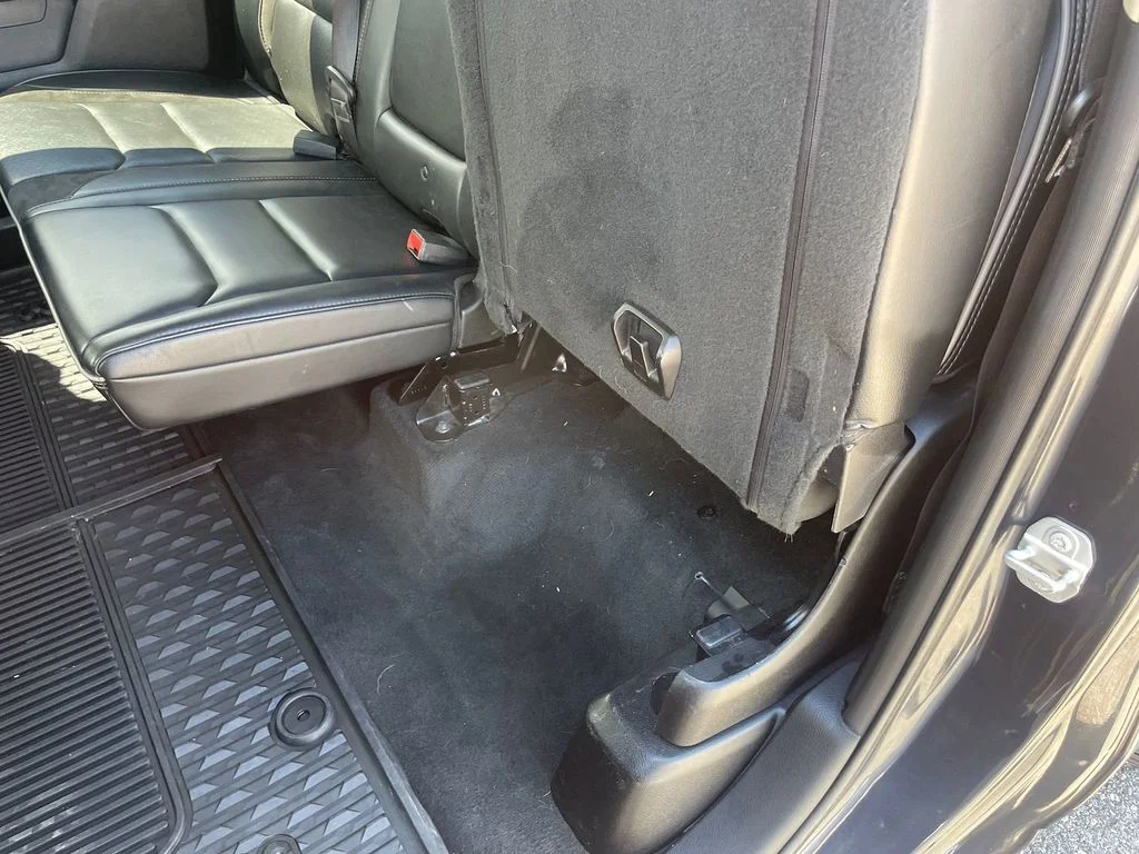 Used 2020 Maximum Steel Metallic Clearcoat Ram Laramie image 9