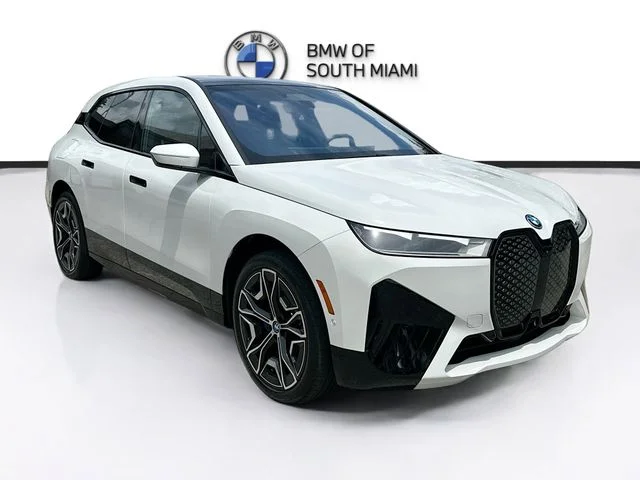 2025 BMW iX xDrive50's photo