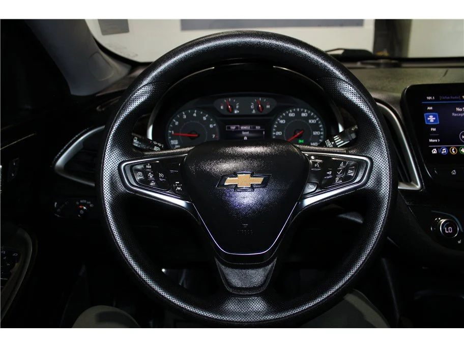 Used 2023 Mosaic Black Metallic Chevrolet LT image 25
